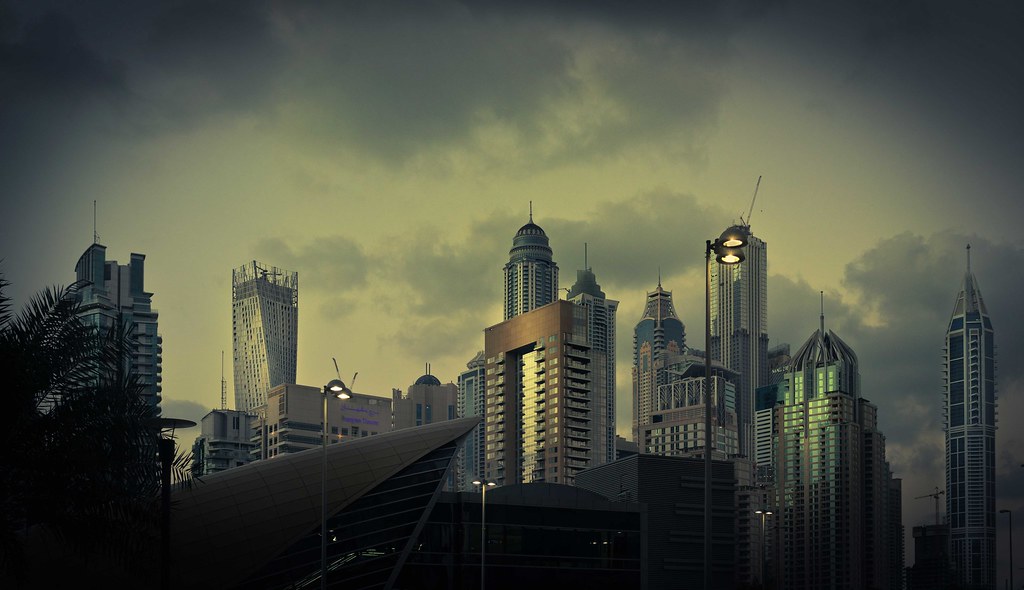 Notes from Dubai: Streets, Light and Slow Mornings