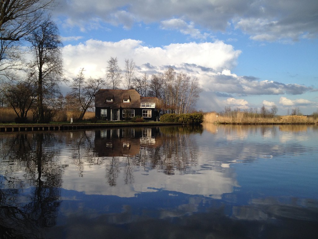 Notes from Giethoorn Slow: A Travel Diary