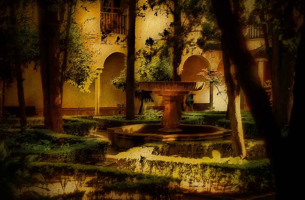 Notes from Granada: Streets, Light and Slow Mornings