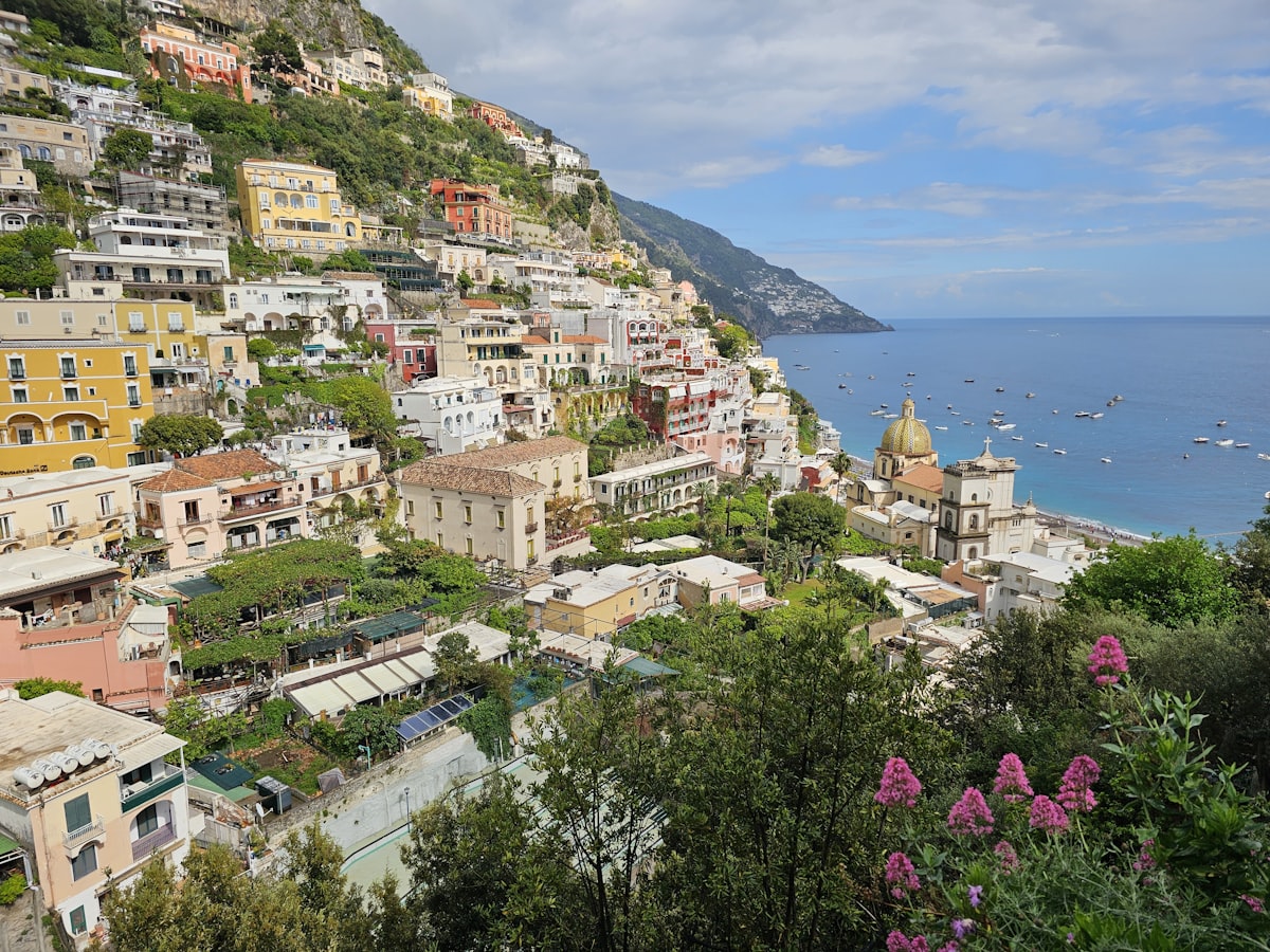 Notes from Lake Como: Streets, Light and Slow Mornings — Lake Como travel guide