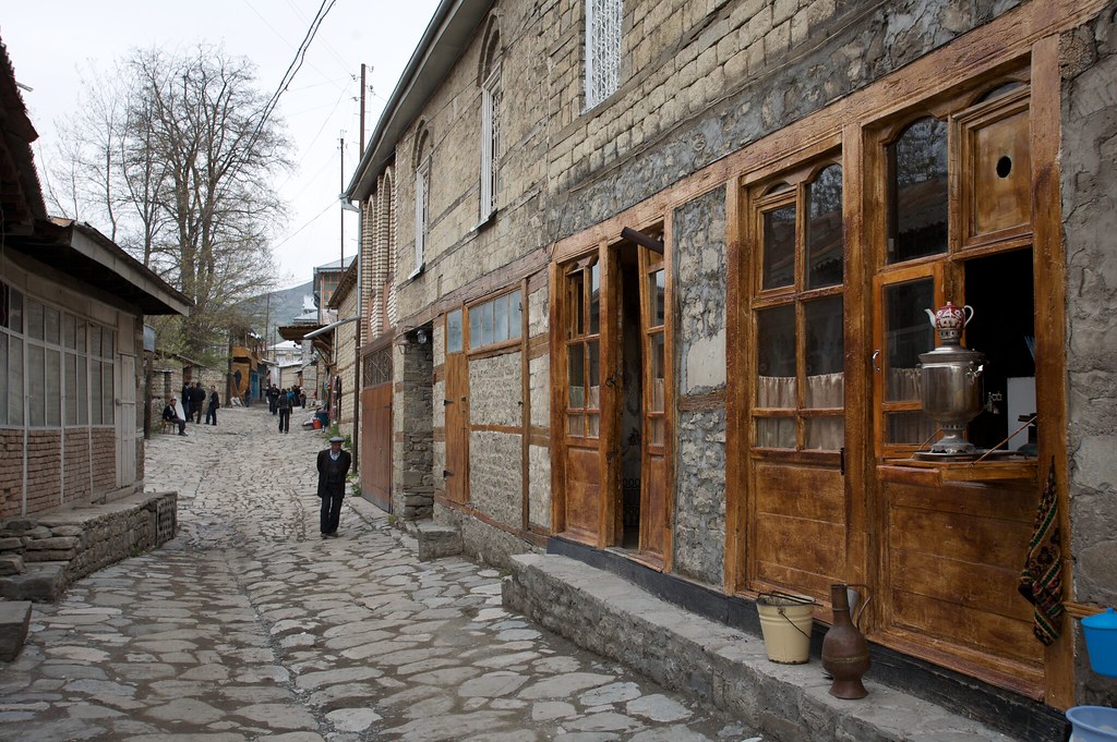 Notes from Lahic Slow: A Travel Diary