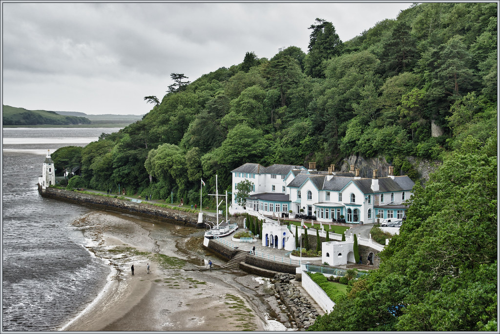 Notes from Portmeirion Slow: A Travel Diary