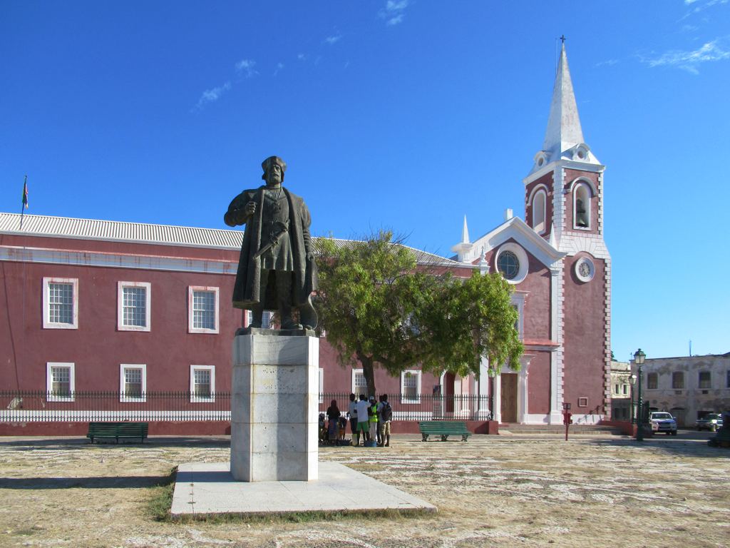 Notes from Ilha de Mocambique Slow: A Travel Diary