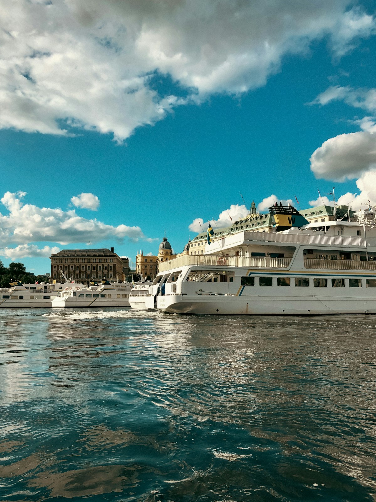 Notes from Montpellier: Streets, Light and Slow Mornings — Montpellier travel guide